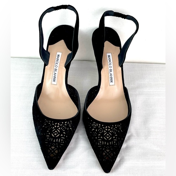 Manolo Blahnik Black Suede Lace Pattern Mesh Suede Slingback Pumps Size 39 - Picture 2 of 7